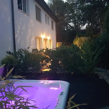 O Repaire De La Corniche Daire *