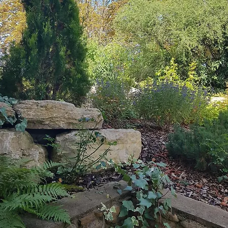 O Repaire De La Corniche